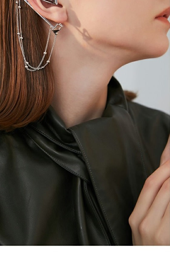 Geometric Element Earhook – A Unique and Stylish Accessory for the Fashion-forward