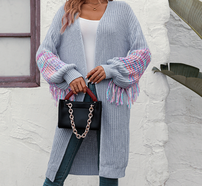 Fashionable tassel knitted sweater