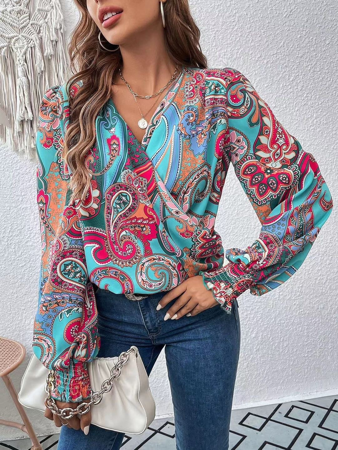 Elegant Women's V-Neck Shirt with Lantern Sleeve Style