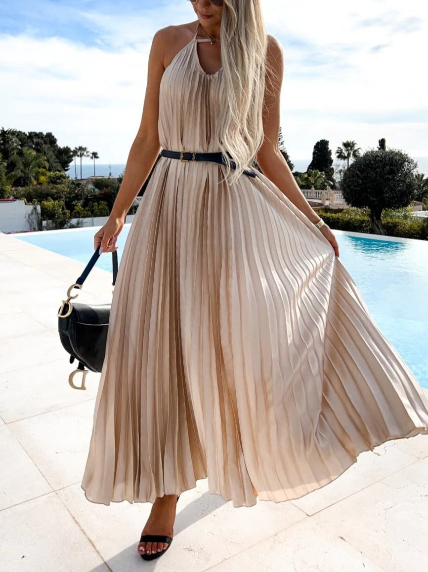 Bohemian Maxi Dress with Waist-Trimming Pleated Suspender and Belt