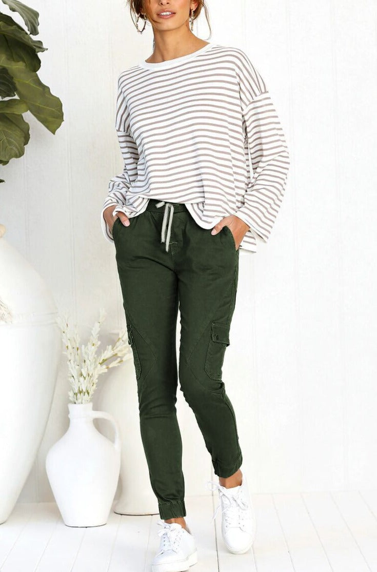 Stylish Women's Multi-Pocket Shrink Casual Pants