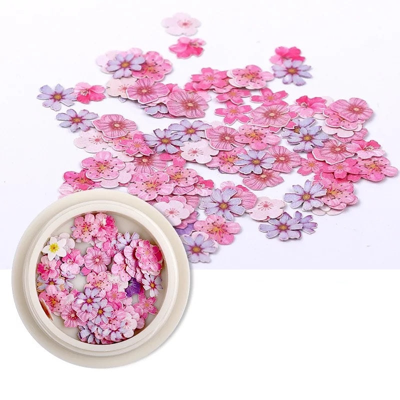 Cross-Border Hot Sale Nail Wood Pulp Sheet Ins Same Paragraph 18 Color Flowers Small Daisy Flower Nail Decoration Patch