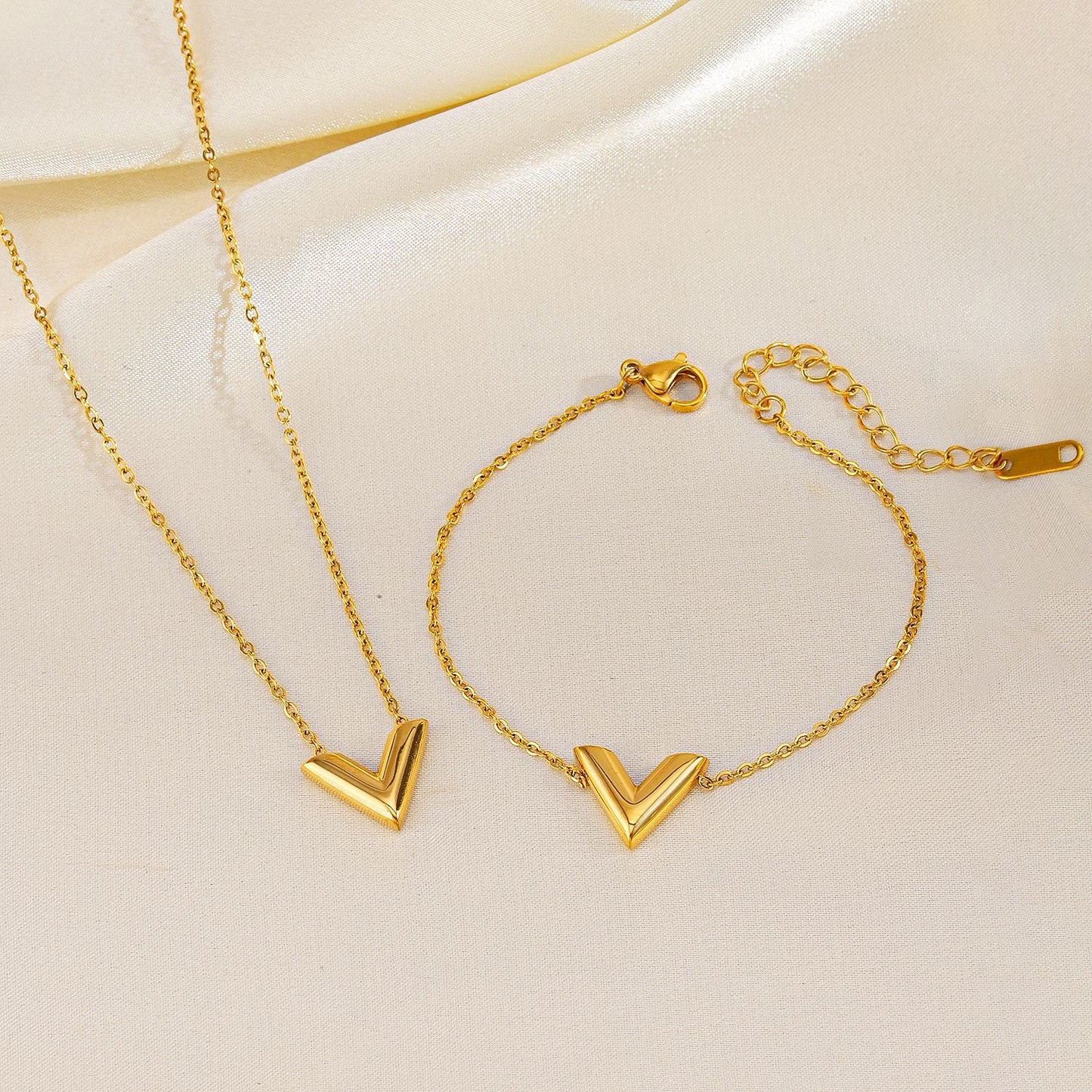 Gold-plated Stainless Steel V-shaped Jewelry Set