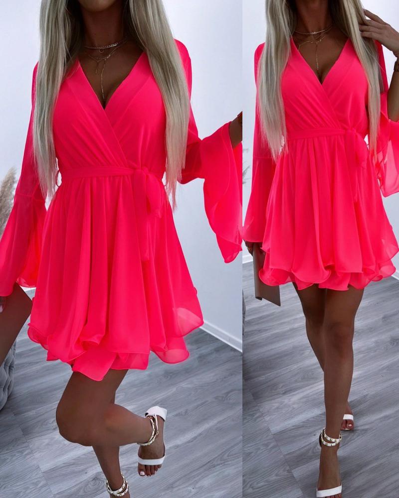 Women's V-neck Waist Trimming Lace Up Ruffles Dress