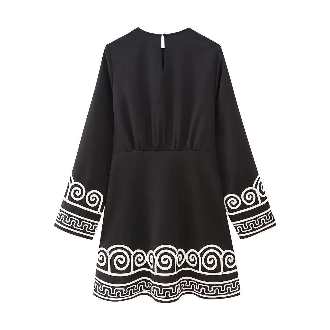 Summer Women's Color-block Crew Neck Long Sleeve Embroidery Dress