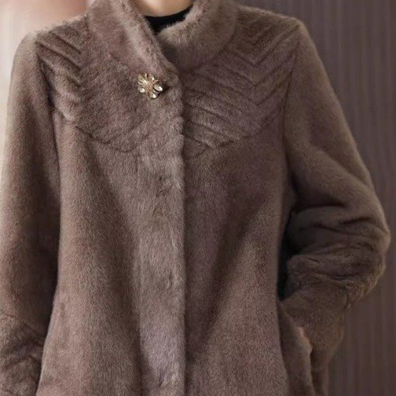 Elegant Winter Mink Velvet Coat for Mothers