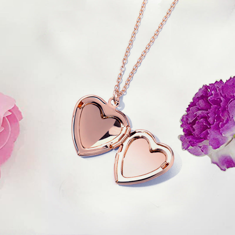 Fashion Simple Glossy Love Photo Box Necklace