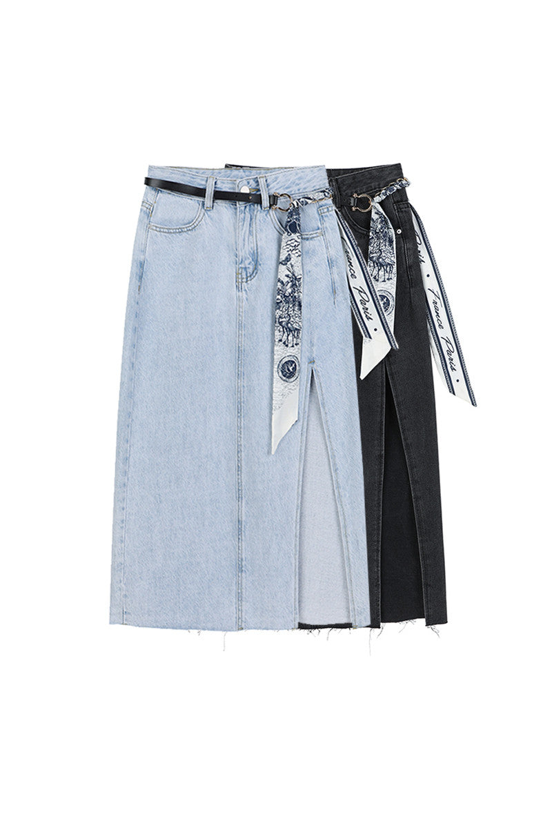 High-Waisted Split Denim Skirt: Summer Design for Women with a Sense of Style