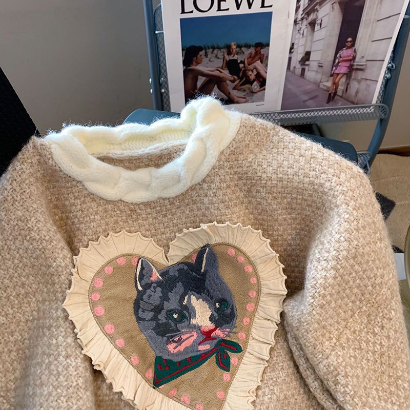 Retro Love Embroidered Crew Neck Sweater Loose