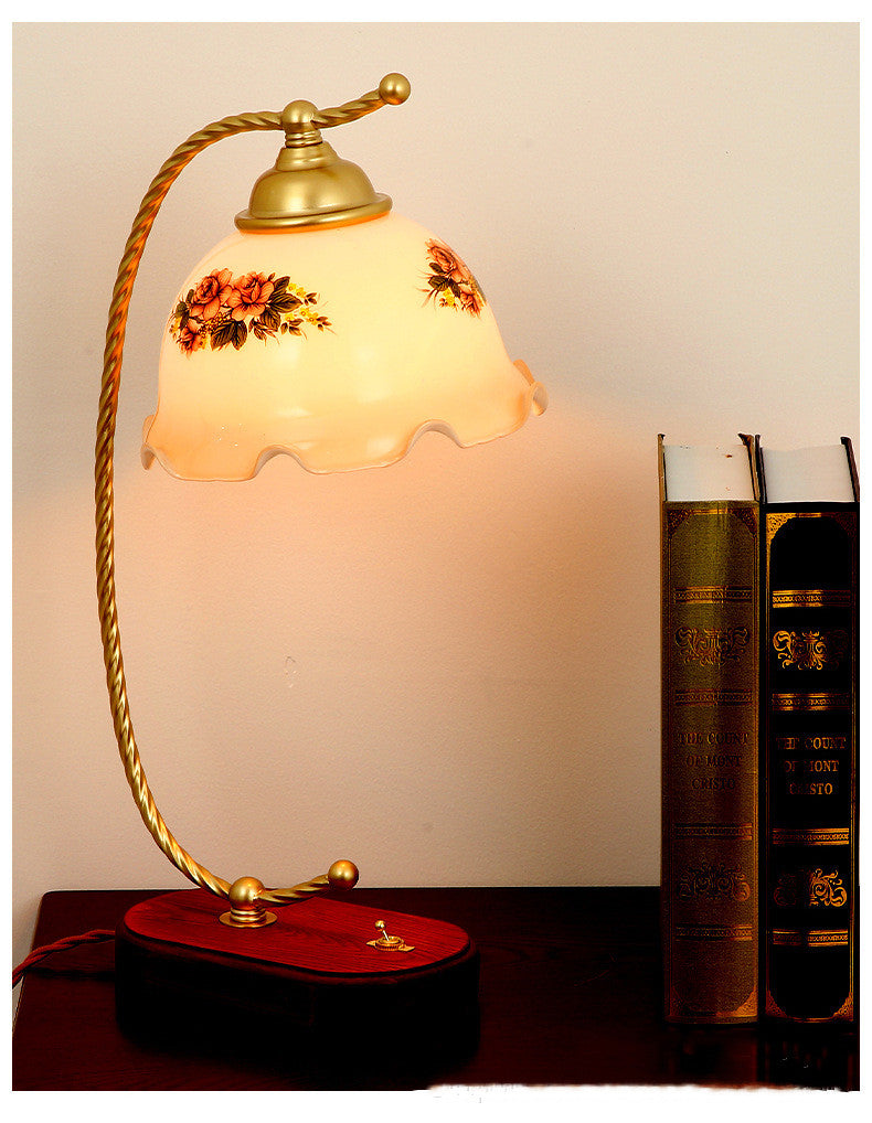 American Atmosphere Retro Table Lamp