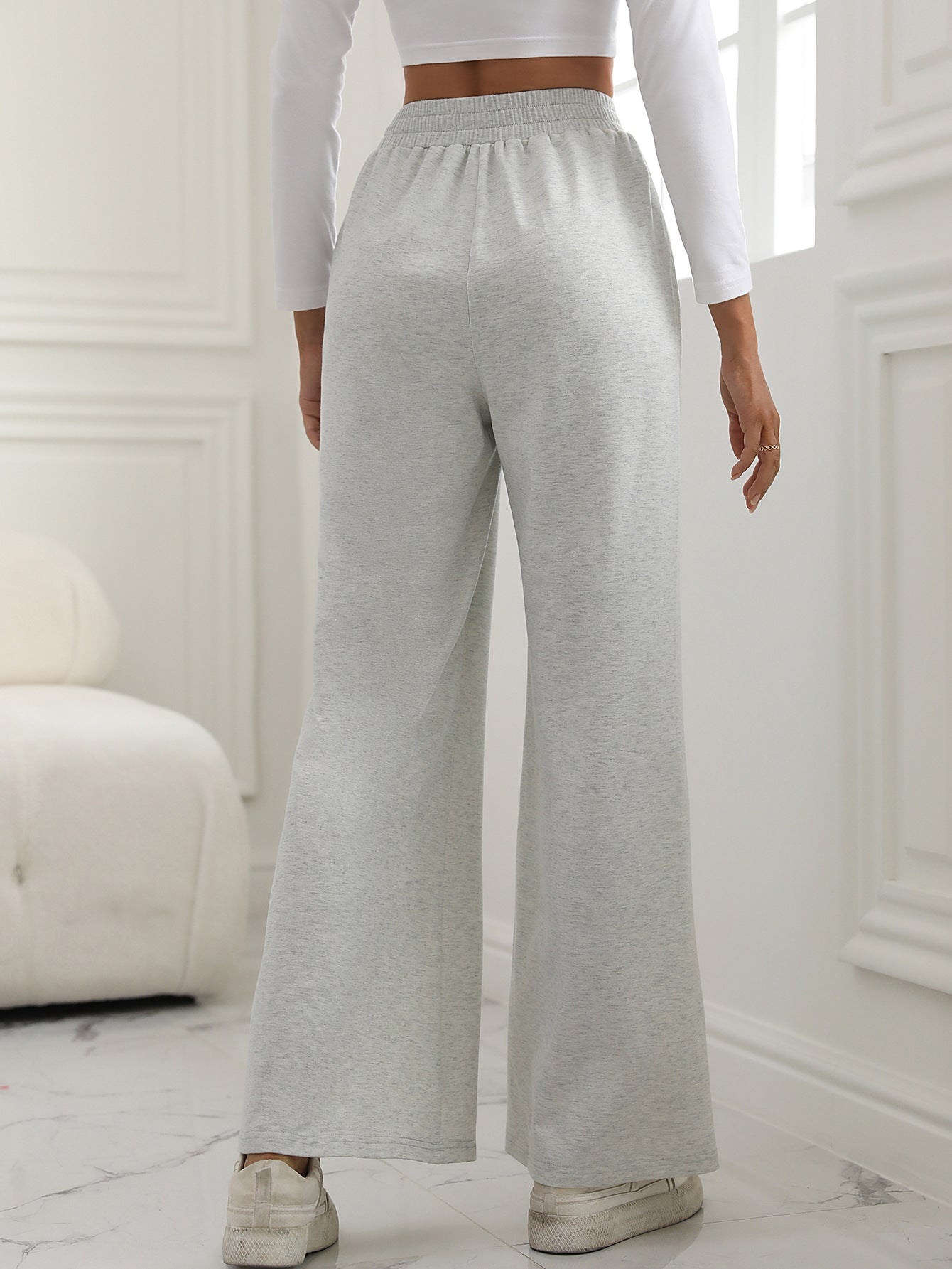 Fashionable Wide-Leg Trousers for Women