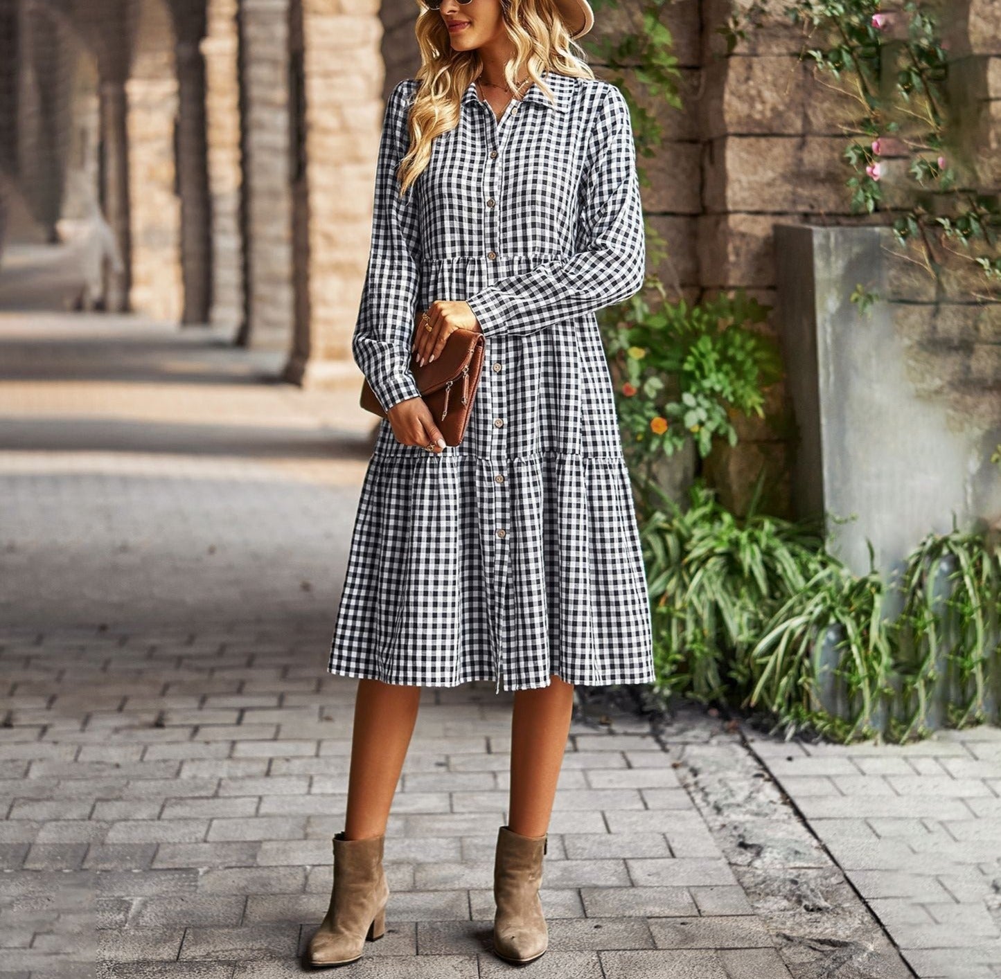 Casual Plaid Dress with a Wide Hem and Long Sleeves