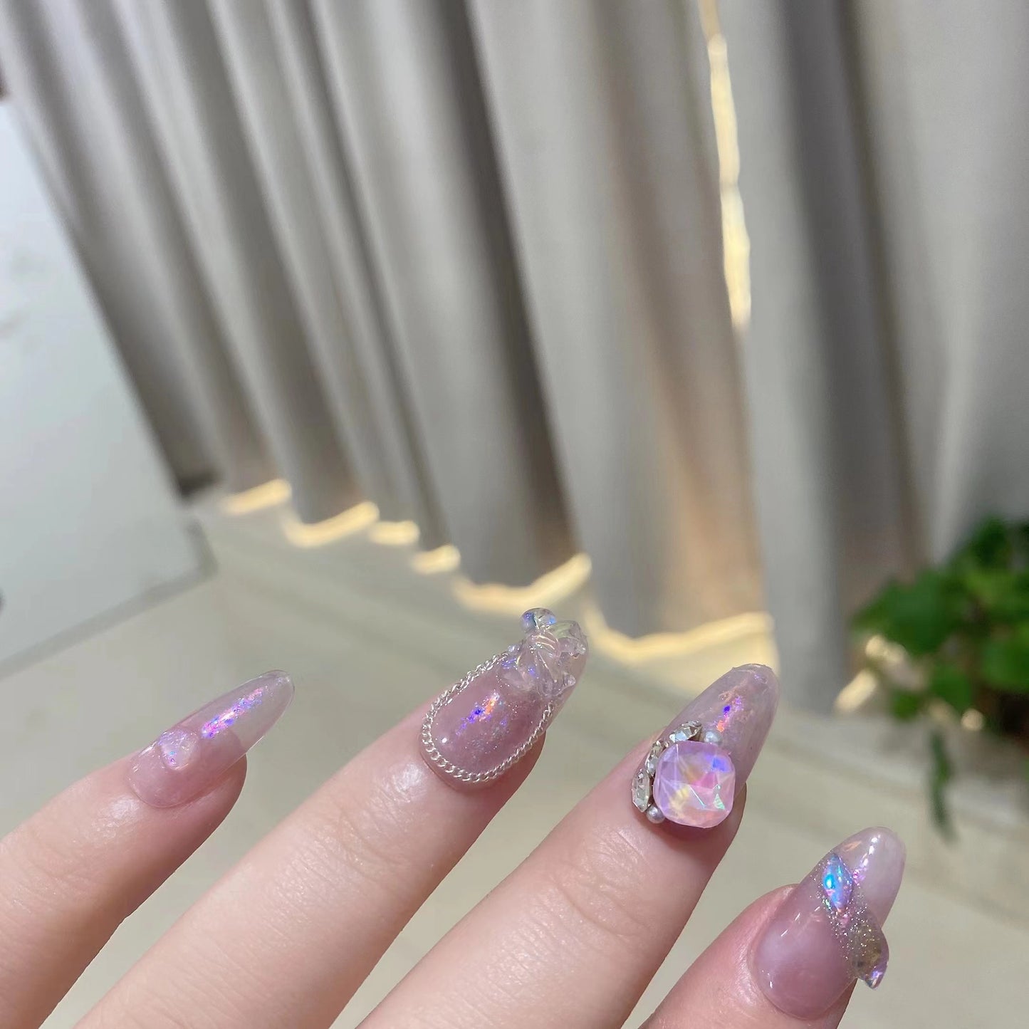 The Fake Nail Patch Can Be Taken With Butterfly Fat Square