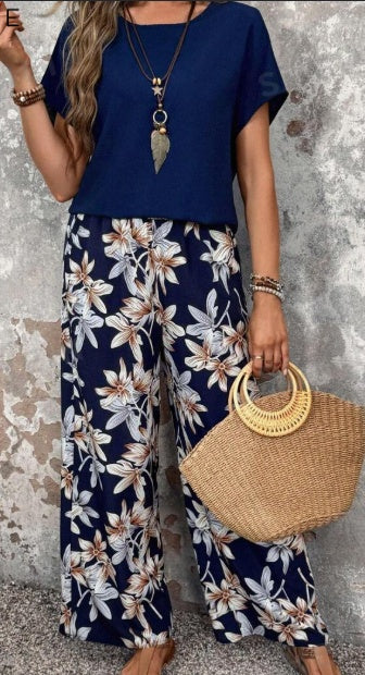 Women's Solid Round Neck Short Sleeve Top and Floral Wide-Leg Pants Summer Two-Piece Outfit