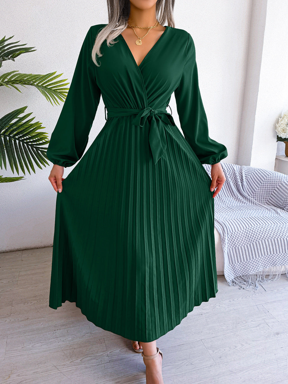 Elegant Cross-Pleated Maxi Dress with a Touch of Fashio