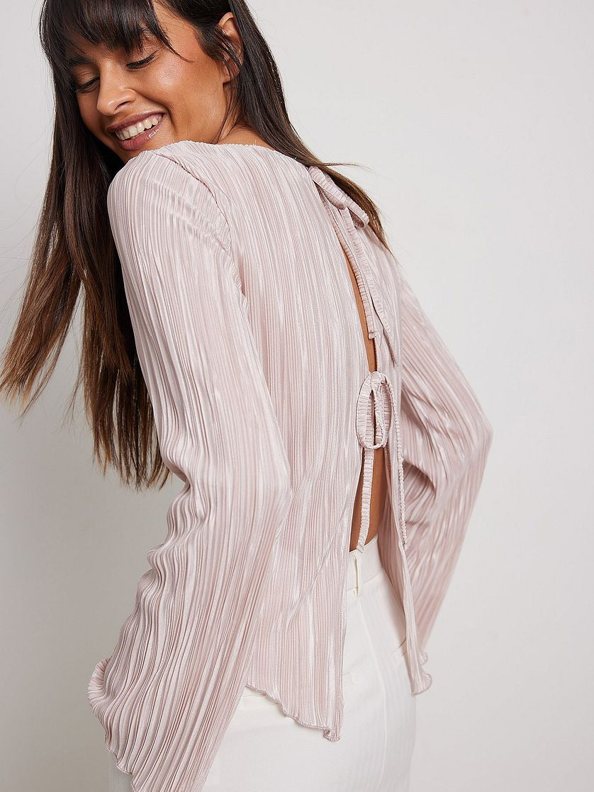 Chic Short Shirt with Flared Sleeves and Back Lace-Up Detail