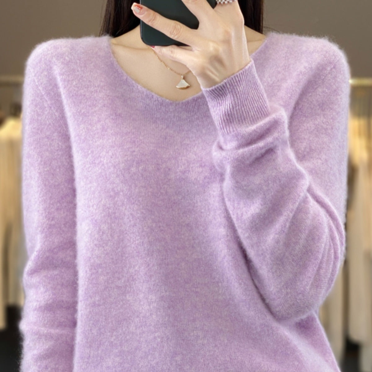 Women's V-Neck Wool Sweater - Solid Color Loose-Fitting Versatile Top for Autumn and Winter