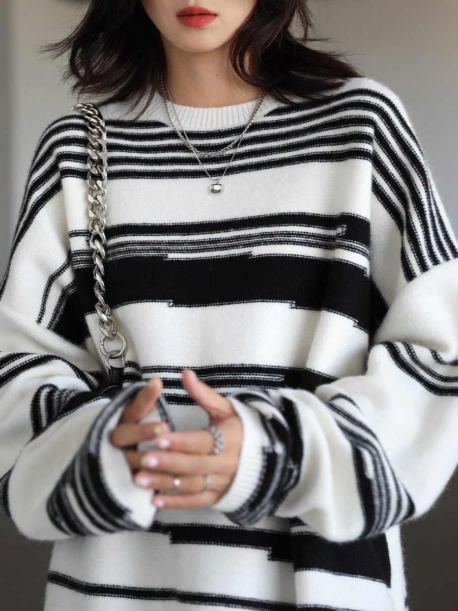 Loose Irregular Stripe Sweater for Women: Street Casual Style