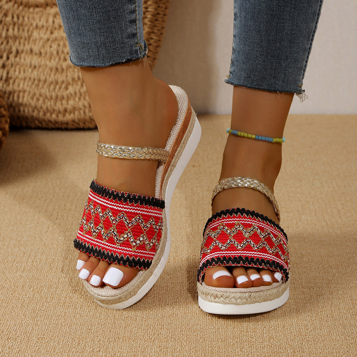 Ethnic Style Wave-Patterned Sandals: New Color-Blocked One-Line Thick-Soled Shoes for Women