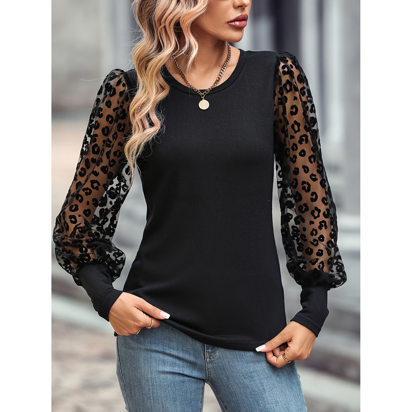 Slim-Fit Long-Sleeved Top with Color Matching