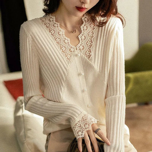 Knitted V-neck Lace Inner Layer Bottoming Shirt