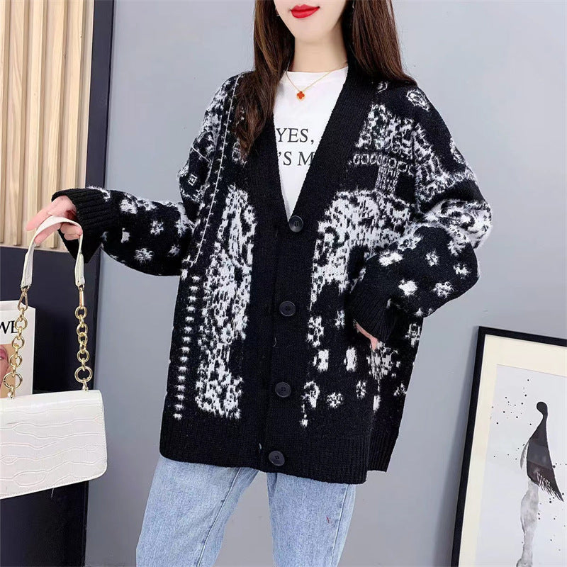 Retro Lazy-Style Design Loose Knitted Cardigan with a Niche Look