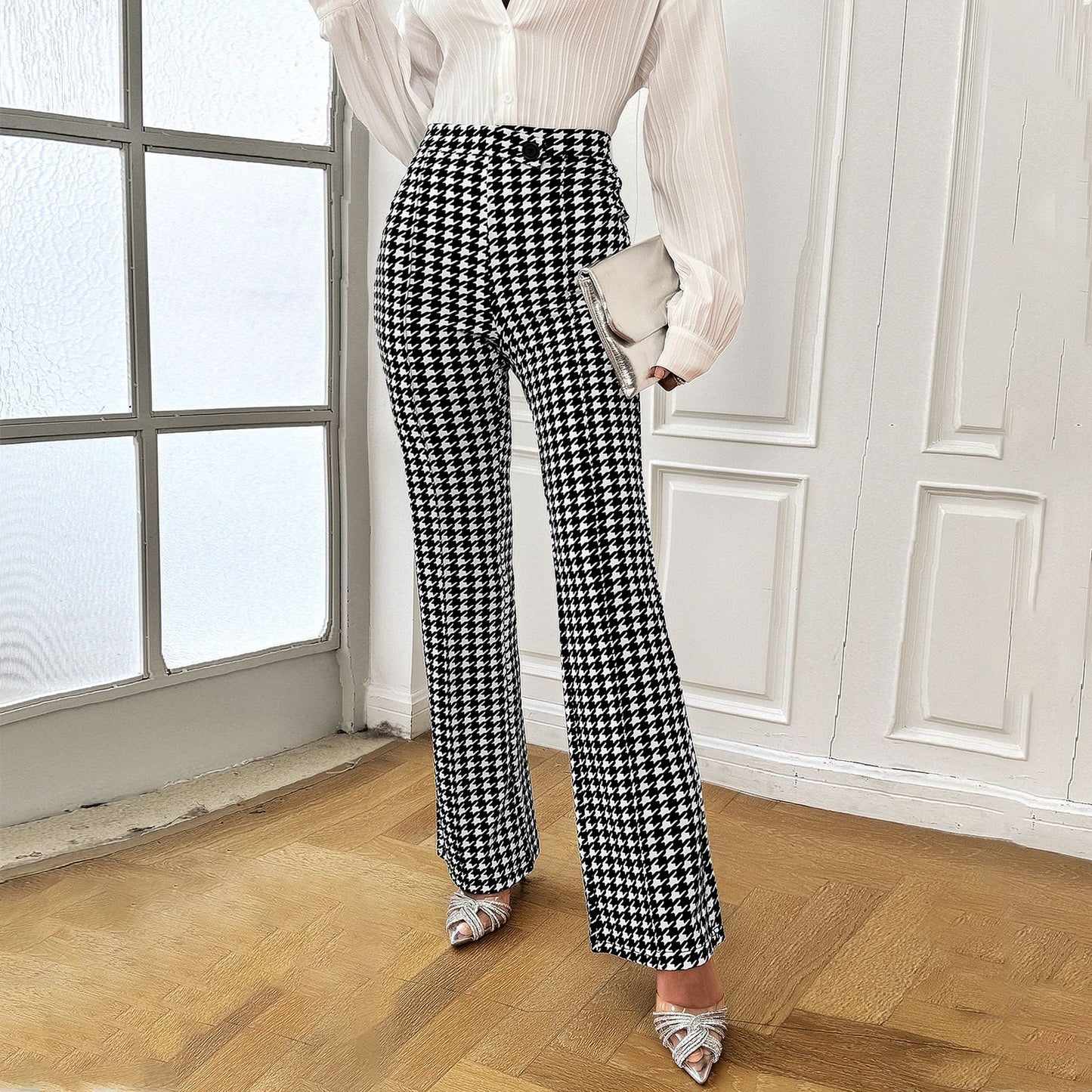 Women's Leisure Trousers: Fashionably Tempered