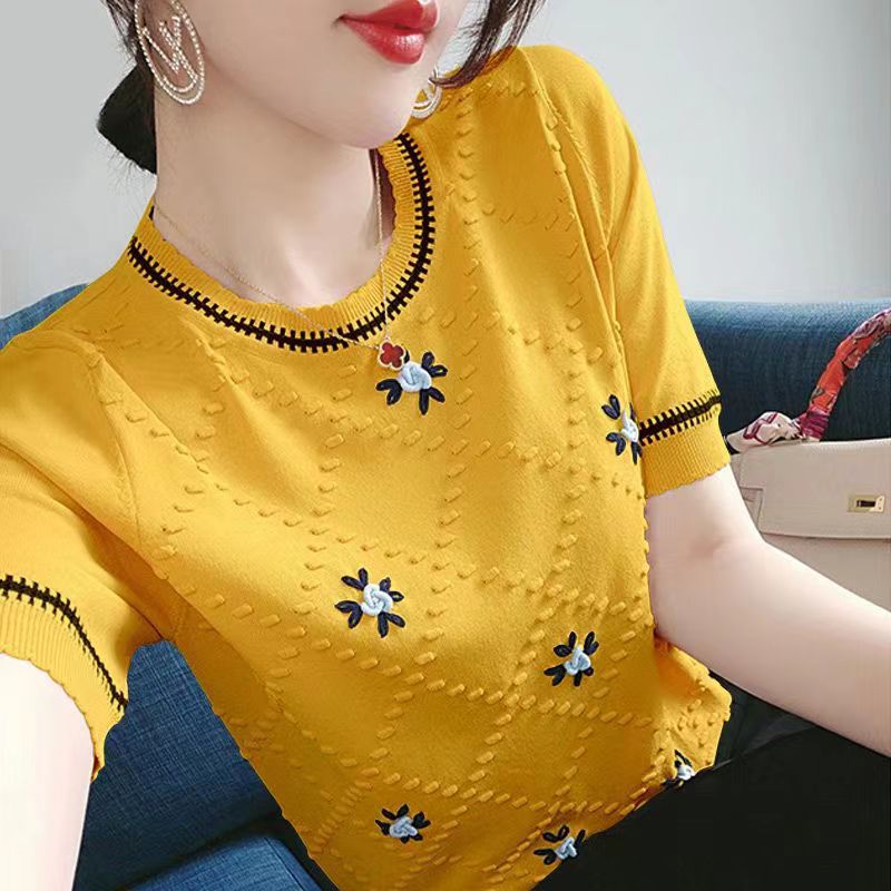 Women's Round Neck Short-Sleeved T-Shirt with Embroidery