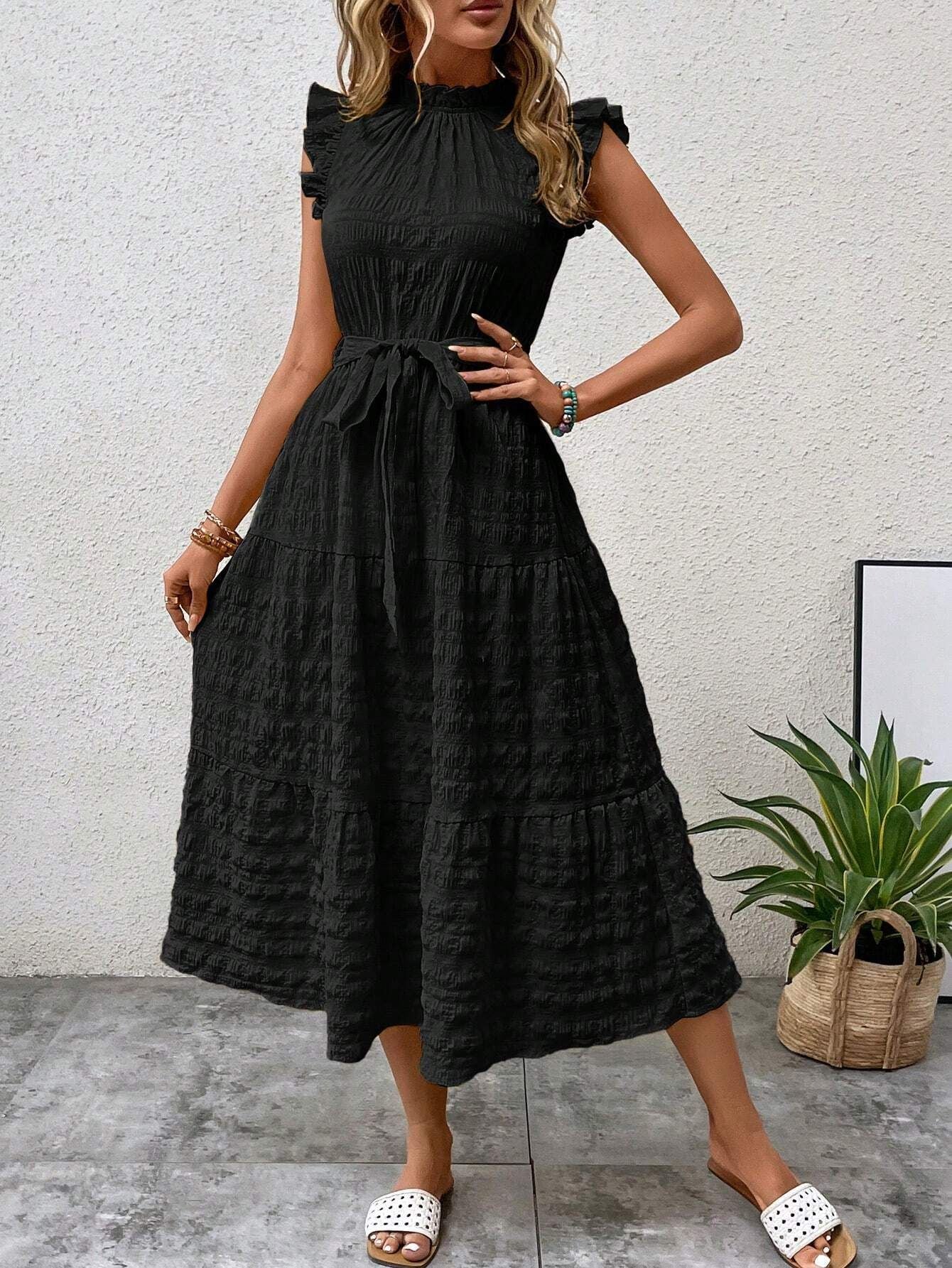 Fashionable Lace-Up Dress with Stringy Selvedge Detail for Women