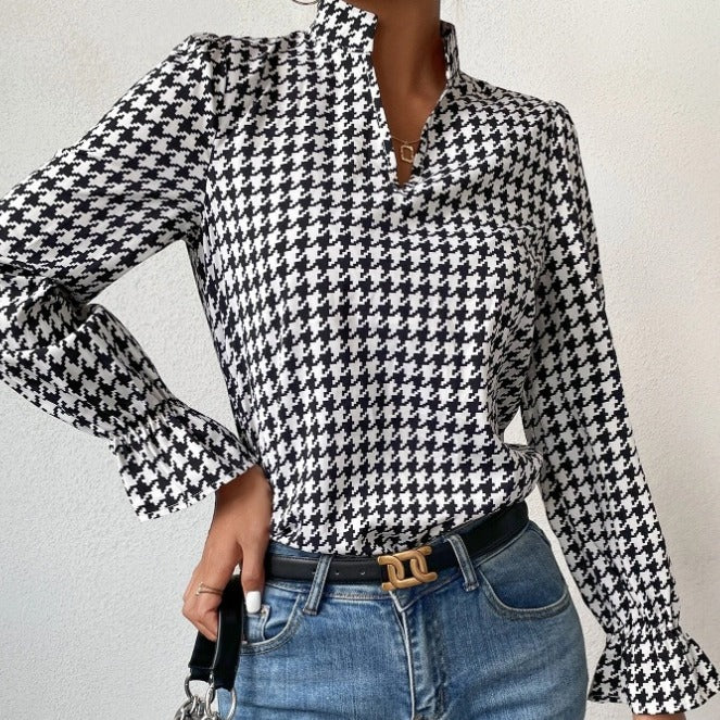 Women's V-Neck Long Sleeve Top in Houndstooth Pattern