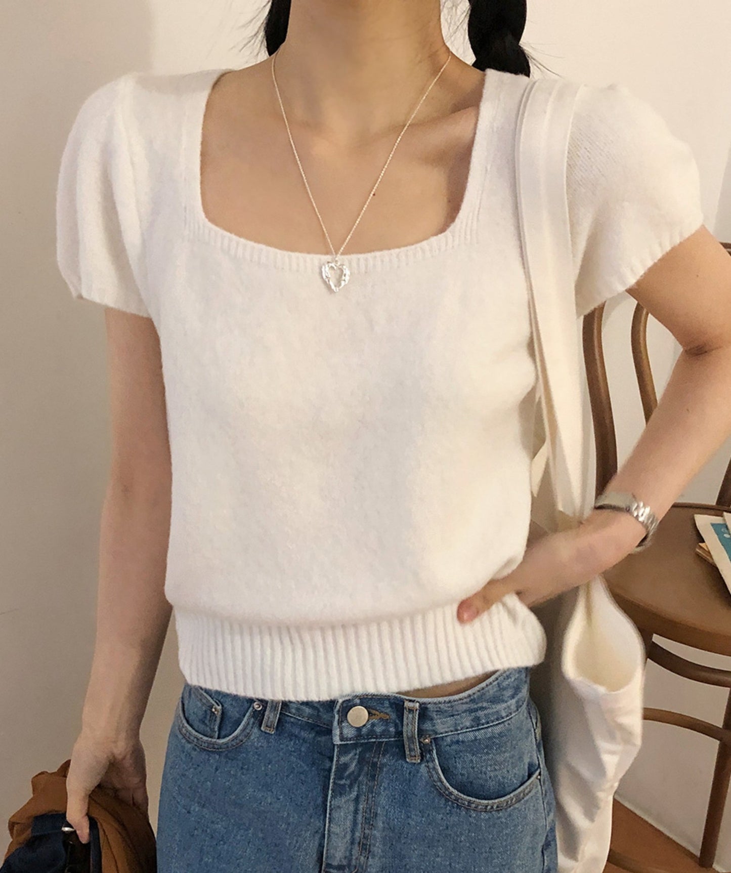 Solid Color Fashionable Pullover Sweater with Square Collar and Short Sleeves