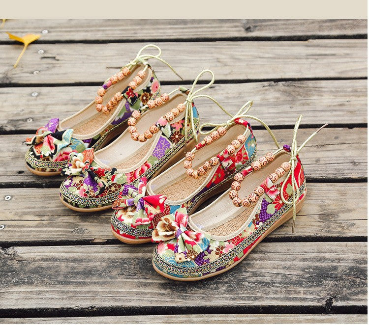 Vintage Beaded Woven Embroidered Lace Old Beijing Cloth Shoes