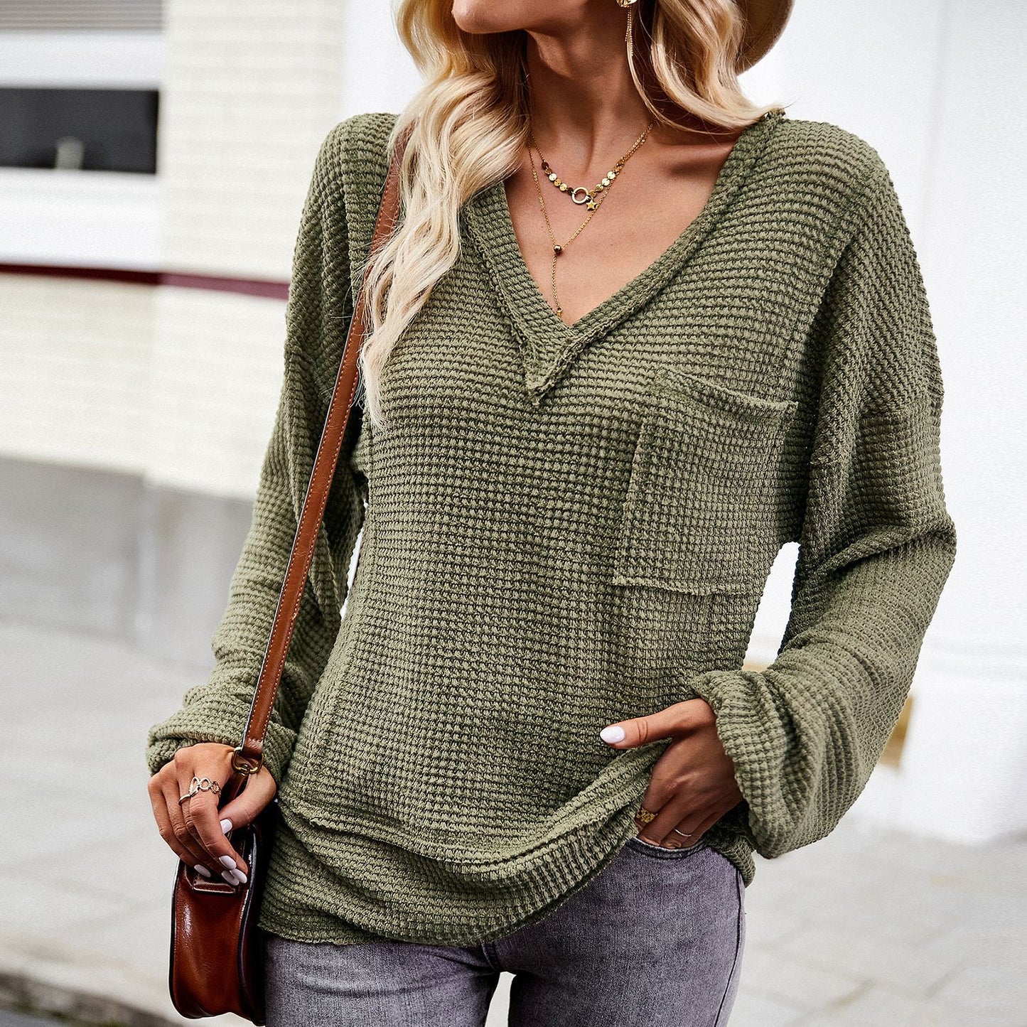 V-Neck Long-Sleeve Knitwear Top in Women's Solid Color Fashion