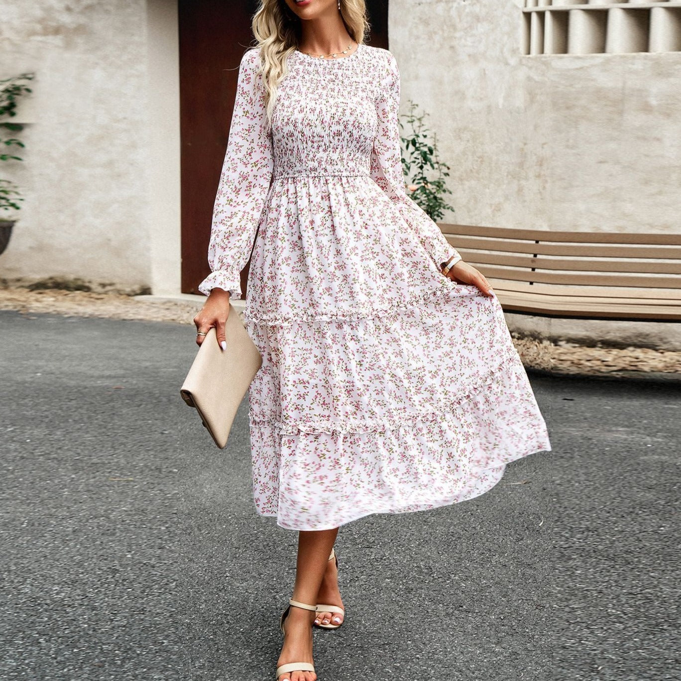 Chic and Stylish Floral Dress for Women with a Touch of Elegance