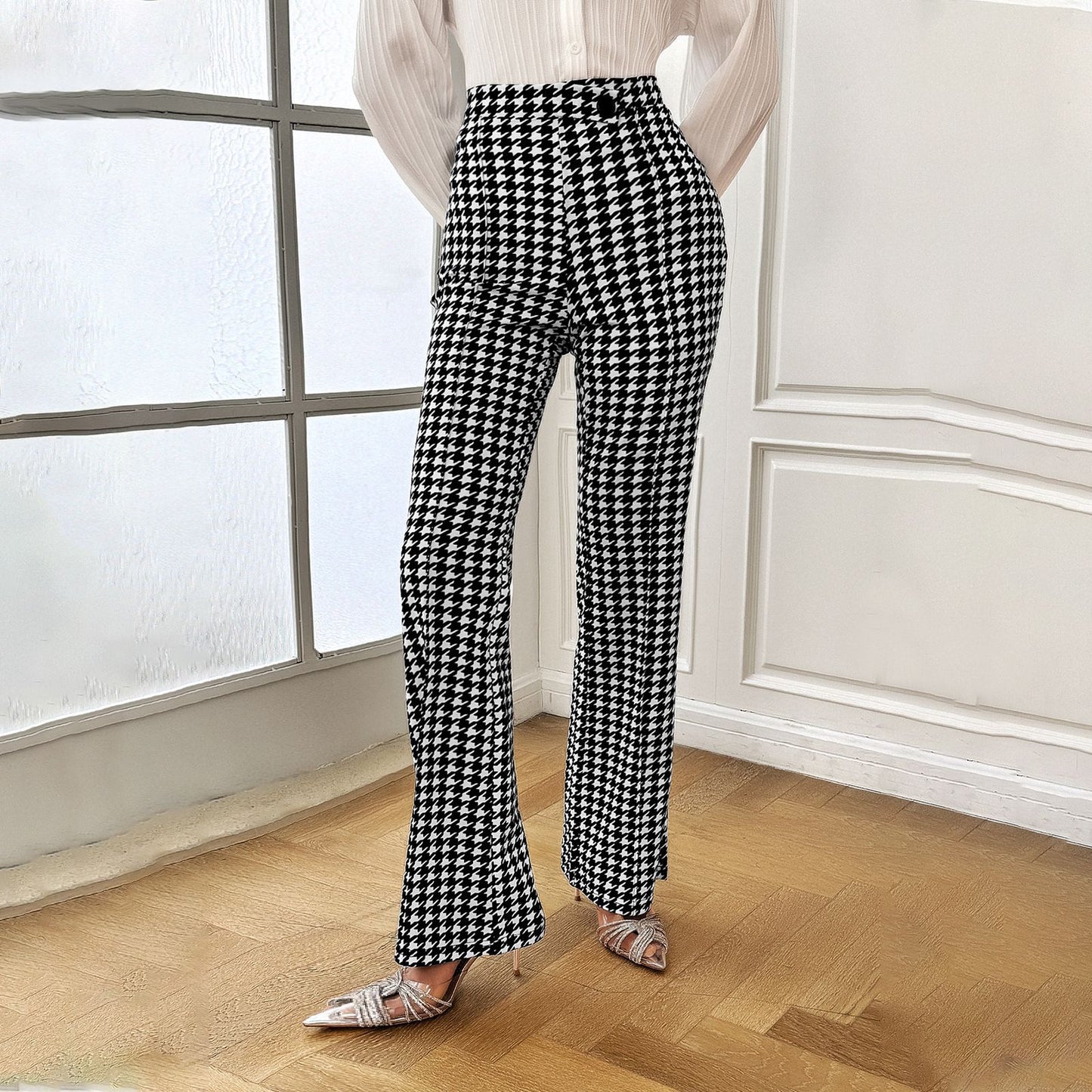 Women's Leisure Trousers: Fashionably Tempered