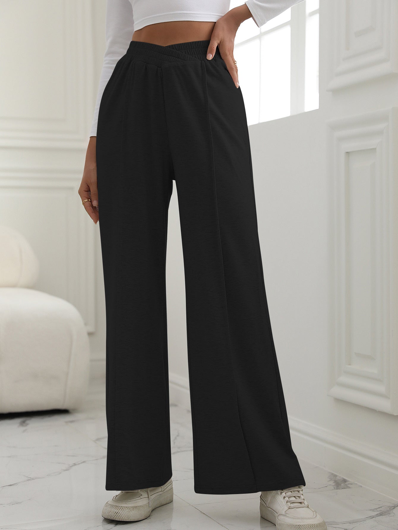 Fashionable Wide-Leg Trousers for Women