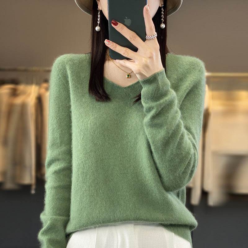 Women's V-Neck Wool Sweater - Solid Color Loose-Fitting Versatile Top for Autumn and Winter