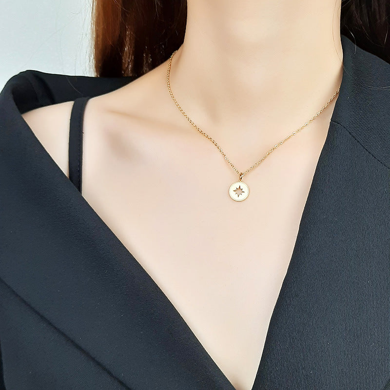 Eight Awn Star Hollow Pendant Clavicle Round Necklace