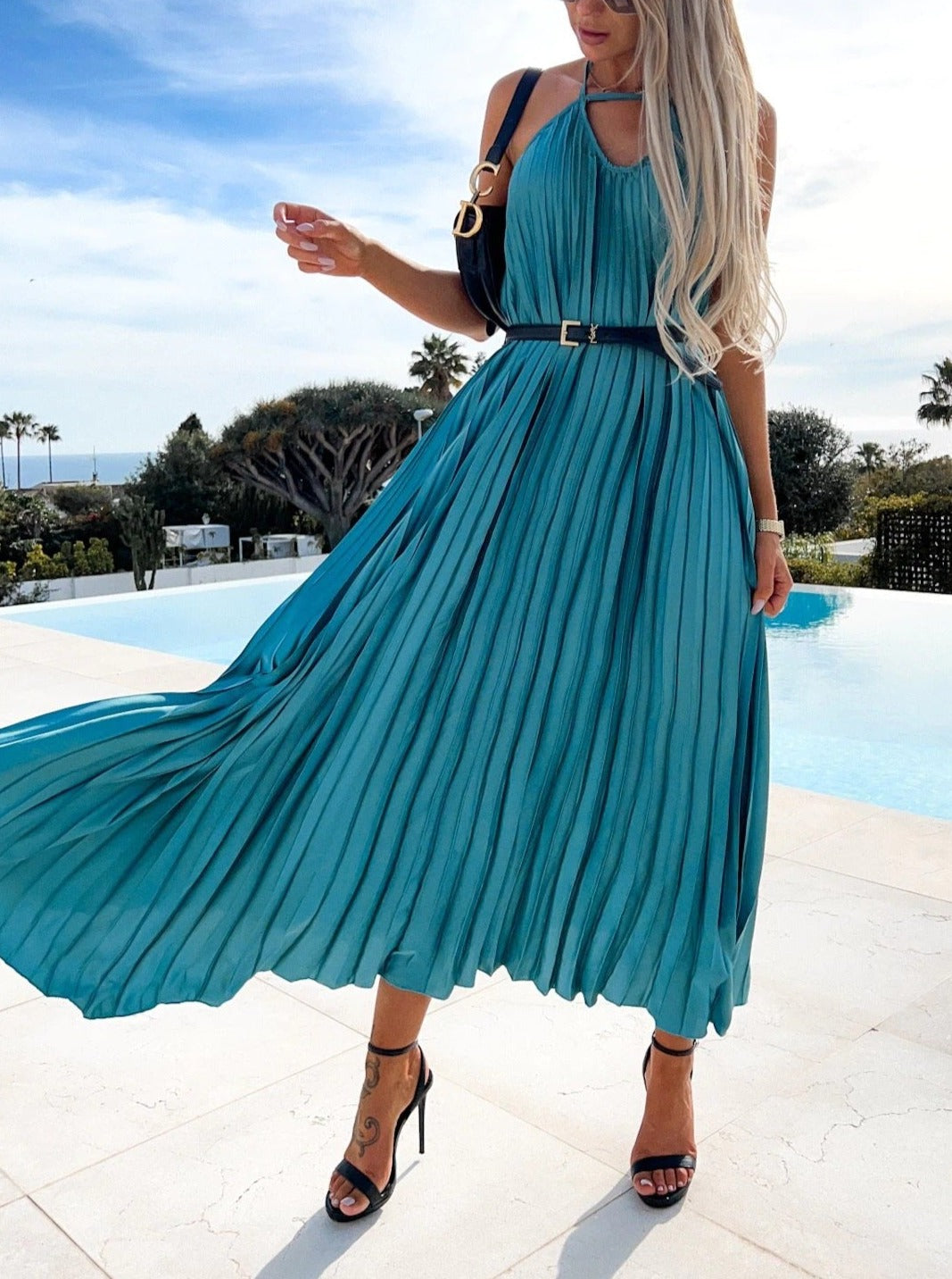 Bohemian Maxi Dress with Waist-Trimming Pleated Suspender and Belt