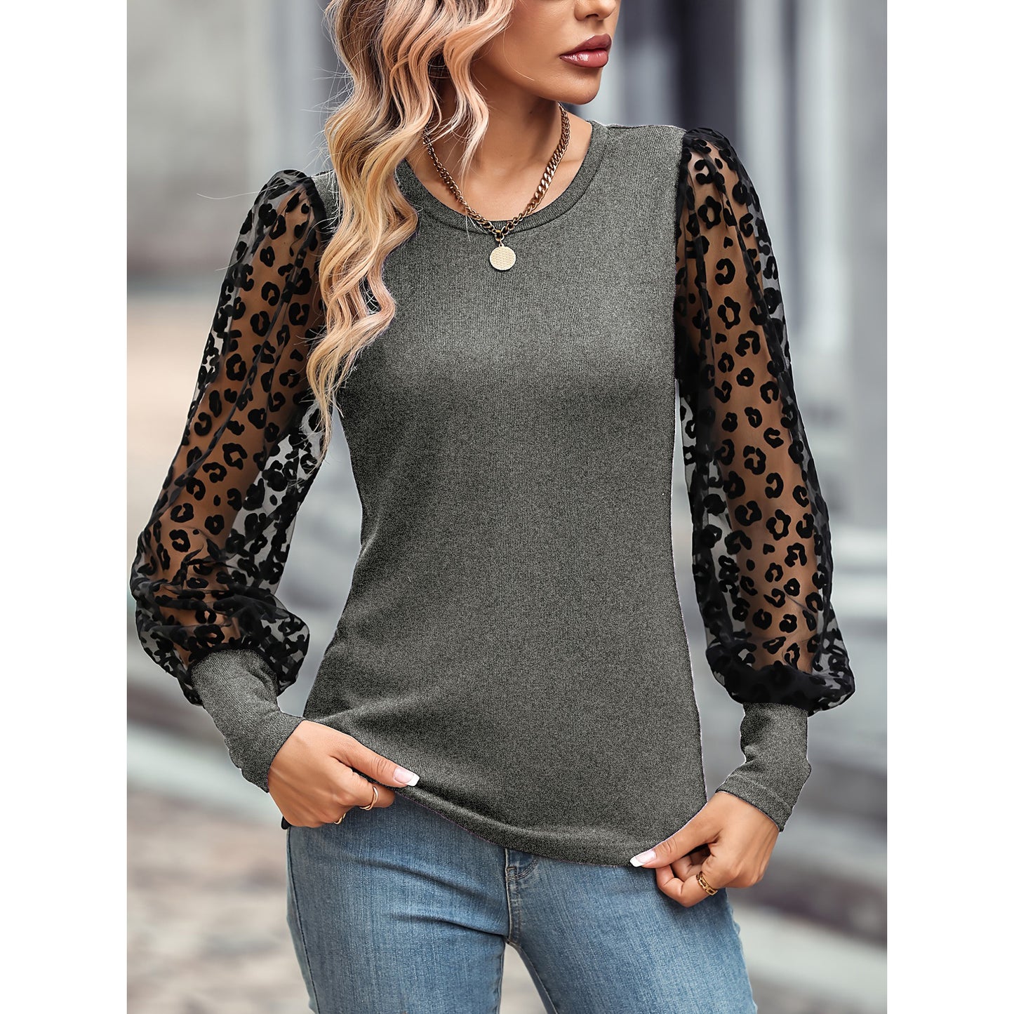 Slim-Fit Long-Sleeved Top with Color Matching