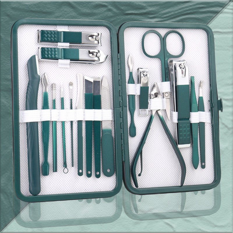 Manicure Implement Nail Clippers Set with Pedicure Knife in a Convenient Box