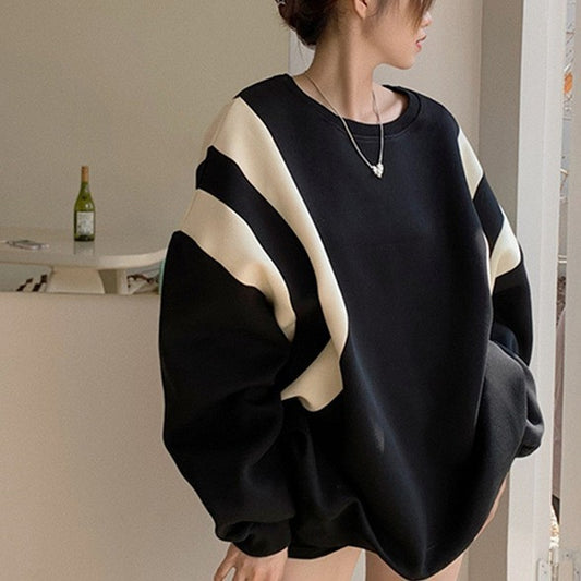 Korean Style Women's Sweater with Stitching Contrast Color Design