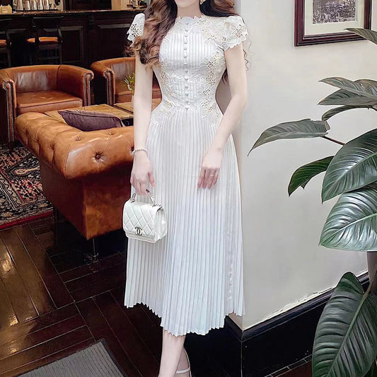 Summer New Lady Lace Embroidered Temperament Waist-controlled Dress