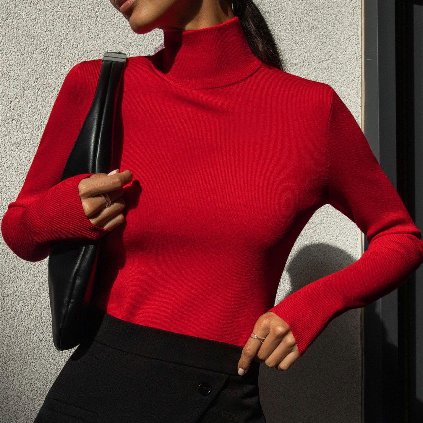 Elegant Long-Sleeved Sweater for Women Slim Fit, Warmth and Style