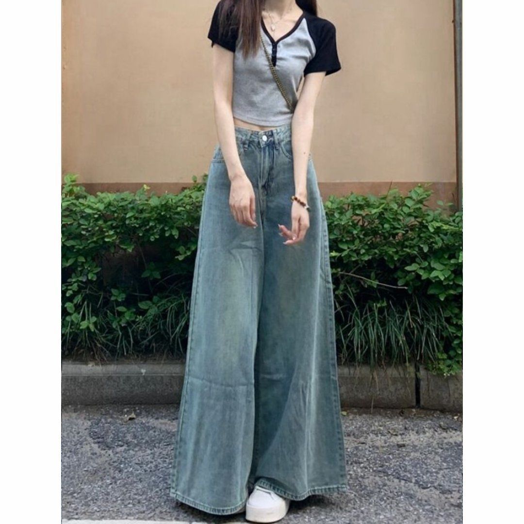 Washed-Out Vintage High-Waist Wide Leg Jeans - Slimming Fit