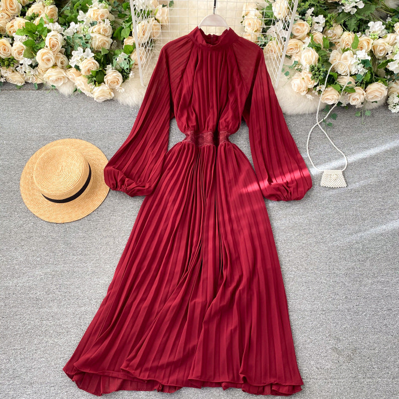 Pleated Retro Dress with Round Neck, Puff Sleeves, and Waist-Defining Solid Color Design