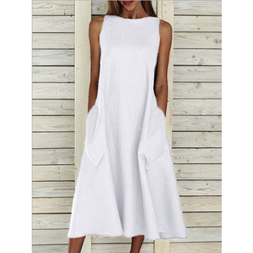 Sleeveless Double Pocket Dress with Round Neck