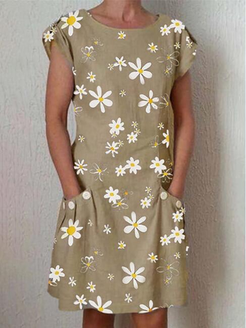 Short Sleeve Women's Dress with Small Daisy Print and Pocket Detail