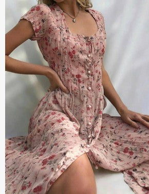 Short-Sleeved Floral Dress with a Single-Breasted Design