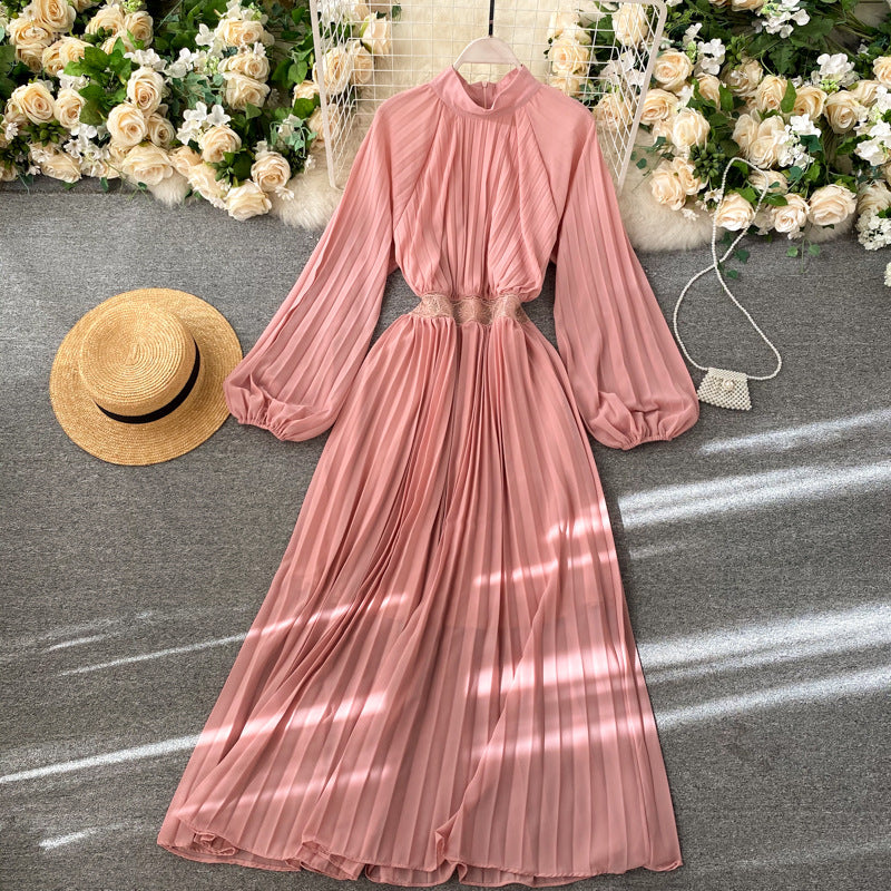 Pleated Retro Dress with Round Neck, Puff Sleeves, and Waist-Defining Solid Color Design